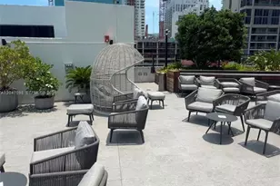 398 NE 5th St, Miami, FL 33132 - Photo 25
