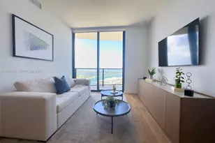 398 NE 5th St, Miami, FL 33132 - Photo 3
