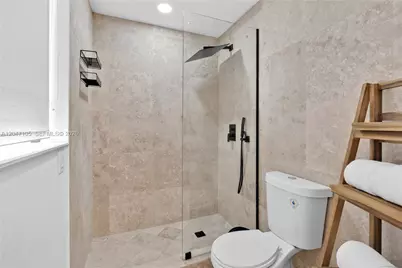714 NE 2nd St, Pompano Beach, FL 33060 - Photo 23