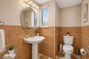 5901 Camino Del Sol, Boca Raton, FL 33433 - Photo 15