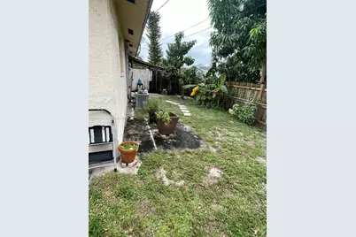 2200 SW 42nd Ave, Fort Lauderdale, FL 33317 - Photo 11