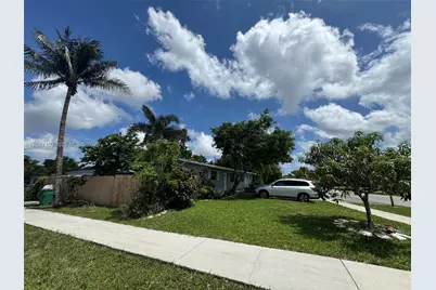 2200 SW 42nd Ave, Fort Lauderdale, FL 33317 - Photo 7