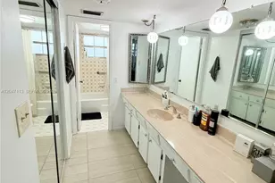 4140 NW 44th Ave, Lauderdale Lakes, FL 33319 - Photo 15