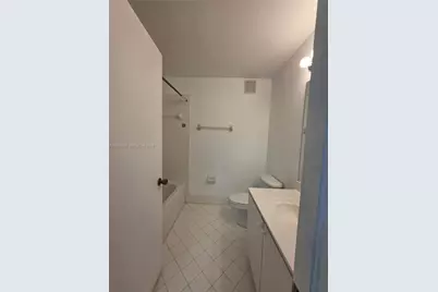3398 NE 9th Dr #204, Homestead, FL 33033 - Photo 11