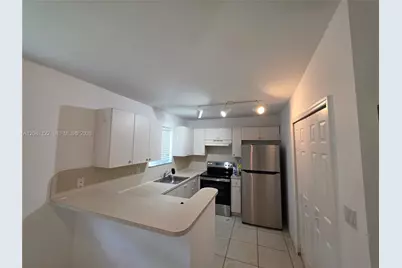 3398 NE 9th Dr #204, Homestead, FL 33033 - Photo 9