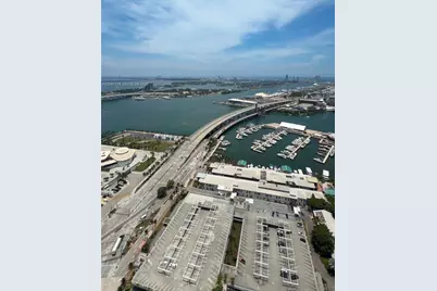 398 NE 5th St #4210, Miami, FL 33132 - Photo 25