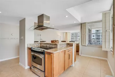 18041 Biscayne Blvd #1404, Aventura, FL 33160 - Photo 11