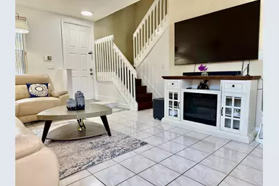 16149 NW 22nd St, Pembroke Pines, FL 33028 - Photo 9