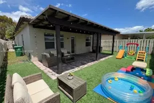 2356 NE 3rd Ct, Homestead, FL 33033 - Photo 17