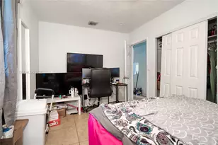1013 NW 12th St, Fort Lauderdale, FL 33311 - Photo 11