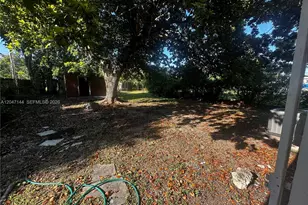 821 SW 2nd St, Florida City, FL 33034 - Photo 1