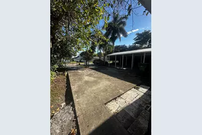 821 SW 2nd St, Florida City, FL 33034 - Photo 13