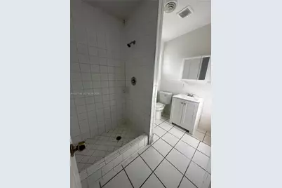 821 SW 2nd St, Florida City, FL 33034 - Photo 11