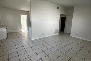 821 SW 2nd St, Florida City, FL 33034 - Photo 15