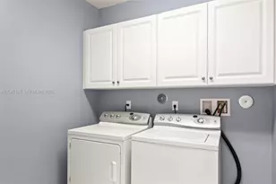 3199 NW 126th Ave, Sunrise, FL 33323 - Photo 13