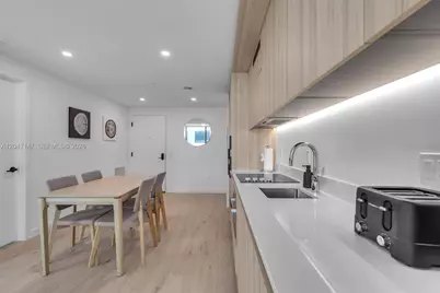 225 N Miami Ave #1107, Miami, FL 33128 - Photo 5