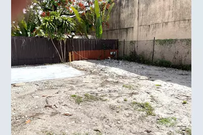1541 SW 52nd Ave, Plantation, FL 33317 - Photo 17