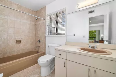 1520 Salzedo St #F, Coral Gables, FL 33134 - Photo 17