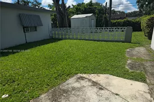 6010 SW 33rd St, Miramar, FL 33023 - Photo 9