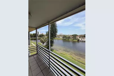 2880 NE 203rd St #32, Aventura, FL 33180 - Photo 5