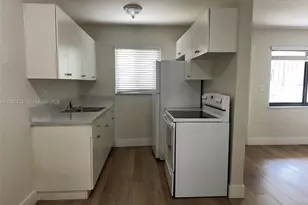 1330 W 29th St, Hialeah, FL 33012 - Photo 15