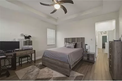 4812 NW 48th Ter, Tamarac, FL 33319 - Photo 13