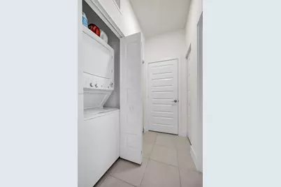 8045 NW 104th Ave #32, Doral, FL 33178 - Photo 21