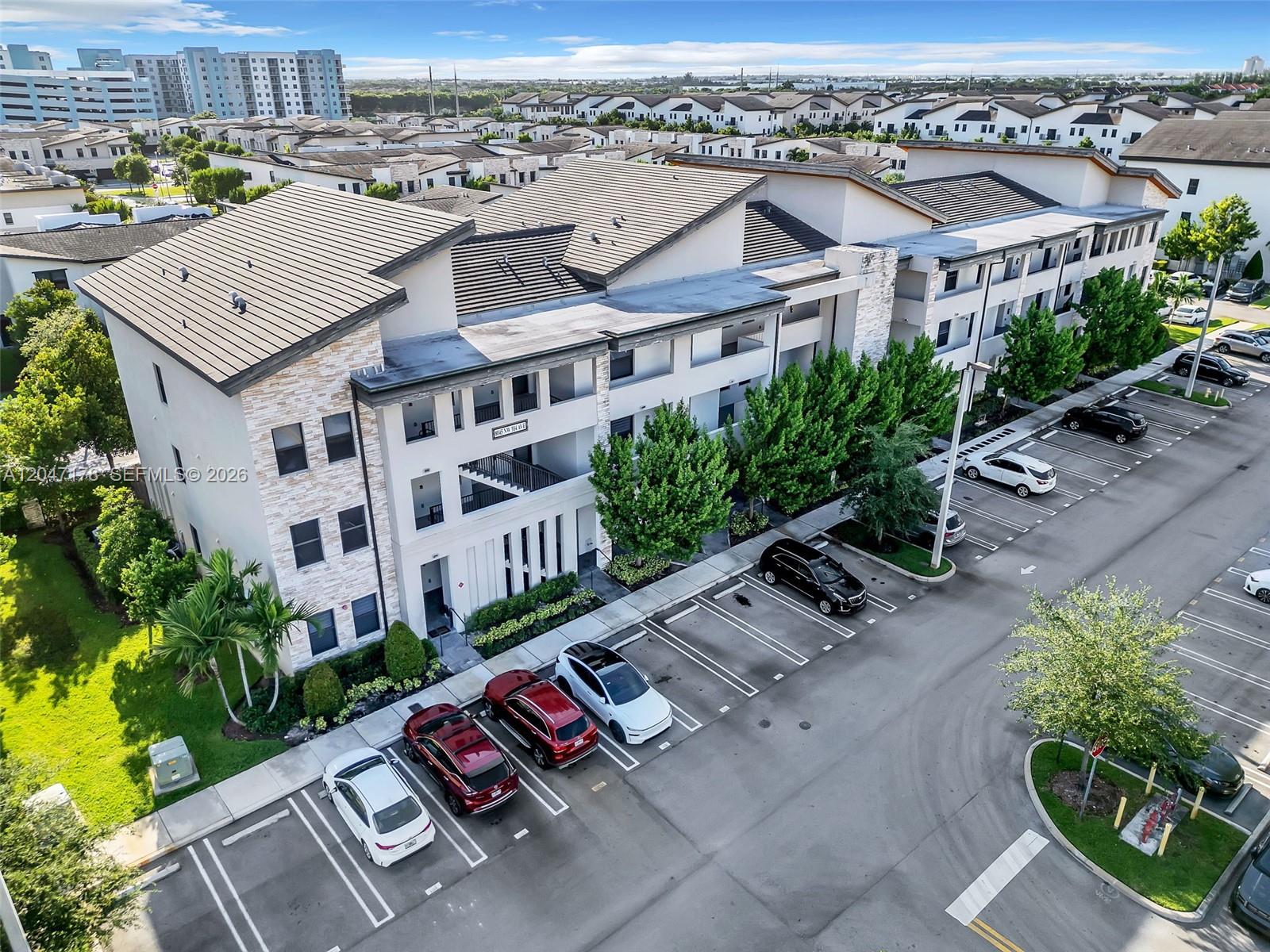 8045 NW 104th Ave #32 - 8045 NW 104th Ave #32, Doral, FL 33178 Luxury Property | Jose Angel Pina