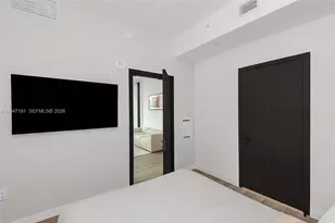 20 NE 11, Miami, FL 33132 - Photo 23