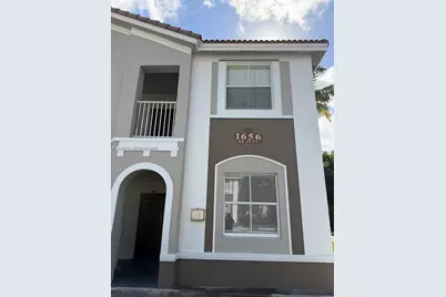 1656 SE 29th Ct #100, Homestead, FL 33035 - Photo 1