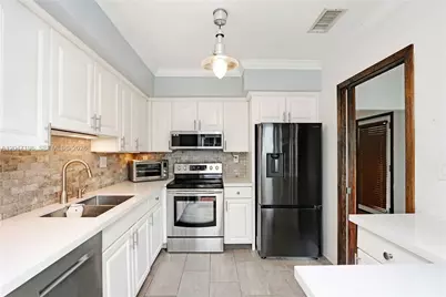 221 Camilo Ave, Coral Gables, FL 33134 - Photo 3
