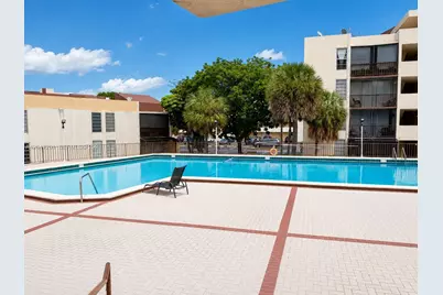 8870 Fontainebleau Blvd #106, Miami, FL 33172 - Photo 23