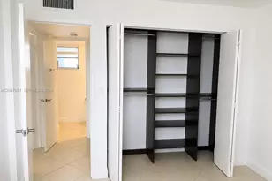 8870 Fontainebleau Blvd, Miami, FL 33172 - Photo 13