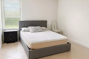 8870 Fontainebleau Blvd, Miami, FL 33172 - Photo 9