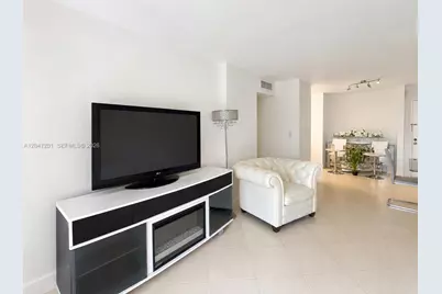 8870 Fontainebleau Blvd #106, Miami, FL 33172 - Photo 3