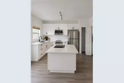 6016 NW 116th Pl #406, Doral, FL 33178 - Photo 5