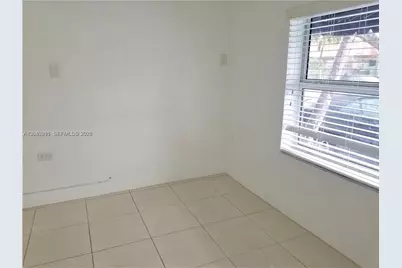 1829 NW 4th St #2, Miami, FL 33125 - Photo 3