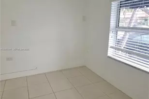 1829 NW 4th St, Miami, FL 33125 - Photo 3