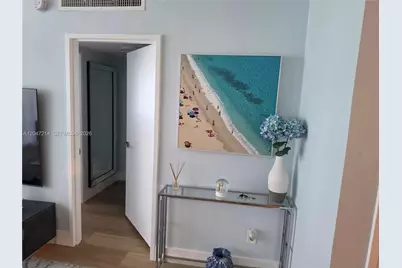 5151 Collins Ave #429, Miami Beach, FL 33140 - Photo 15