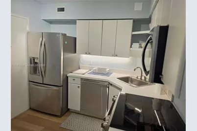5151 Collins Ave #429, Miami Beach, FL 33140 - Photo 7