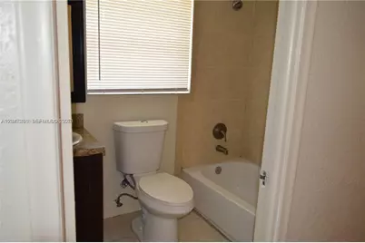 1741 SW 40th Ter, Fort Lauderdale, FL 33317 - Photo 23
