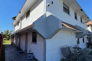 1741 SW 40th Terrace, Fort Lauderdale, FL 33317 - Photo 3