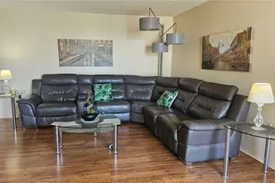 800 Parkview Dr, Hallandale Beach, FL 33009 - Photo 7