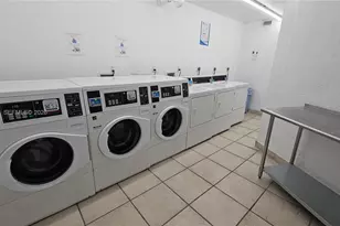 800 Parkview Dr, Hallandale Beach, FL 33009 - Photo 23