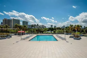 3675 N Country Club Dr, Aventura, FL 33180 - Photo 19