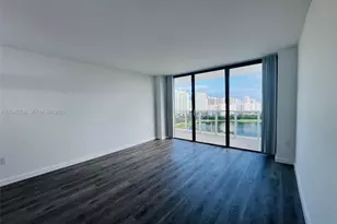 3675 N Country Club Dr, Aventura, FL 33180 - Photo 19