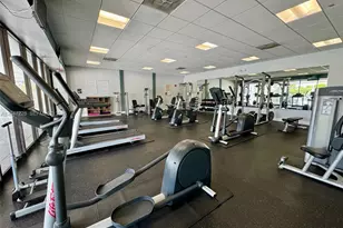 3675 N Country Club Dr, Aventura, FL 33180 - Photo 29