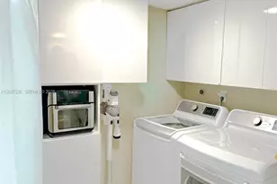 18000 N Bay Rd, Sunny Isles Beach, FL 33160 - Photo 17