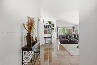 411 Bermuda Springs Dr, Weston, FL 33326 - Photo 13