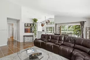 411 Bermuda Springs Dr, Weston, FL 33326 - Photo 11